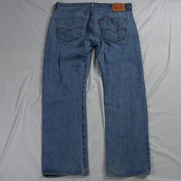 Levis 36 x 30 501 Original Button Fly Straight Light Wash Denim Jeans - Picture 7 of 7